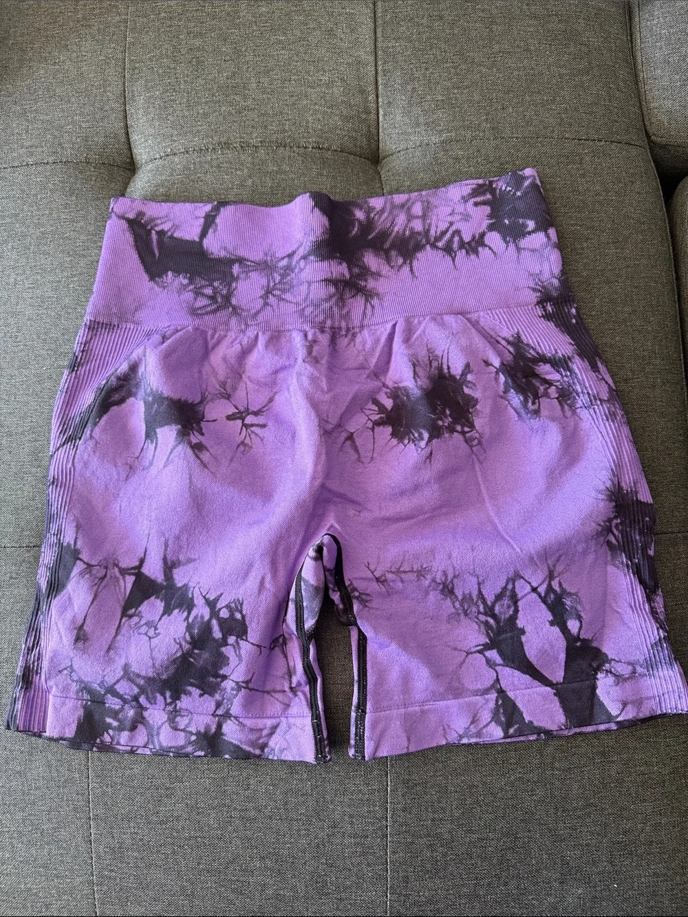 High-Waist Purple Tie-Dye Compression Shorts - Picture 3 of 5